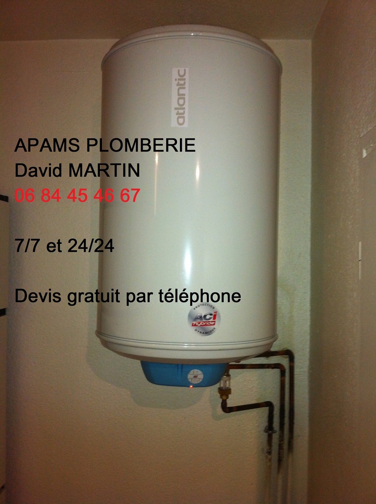 Chauffe-eau sur évier plomberie Montmerle sur Saône 06.84.45.46.67.jpg